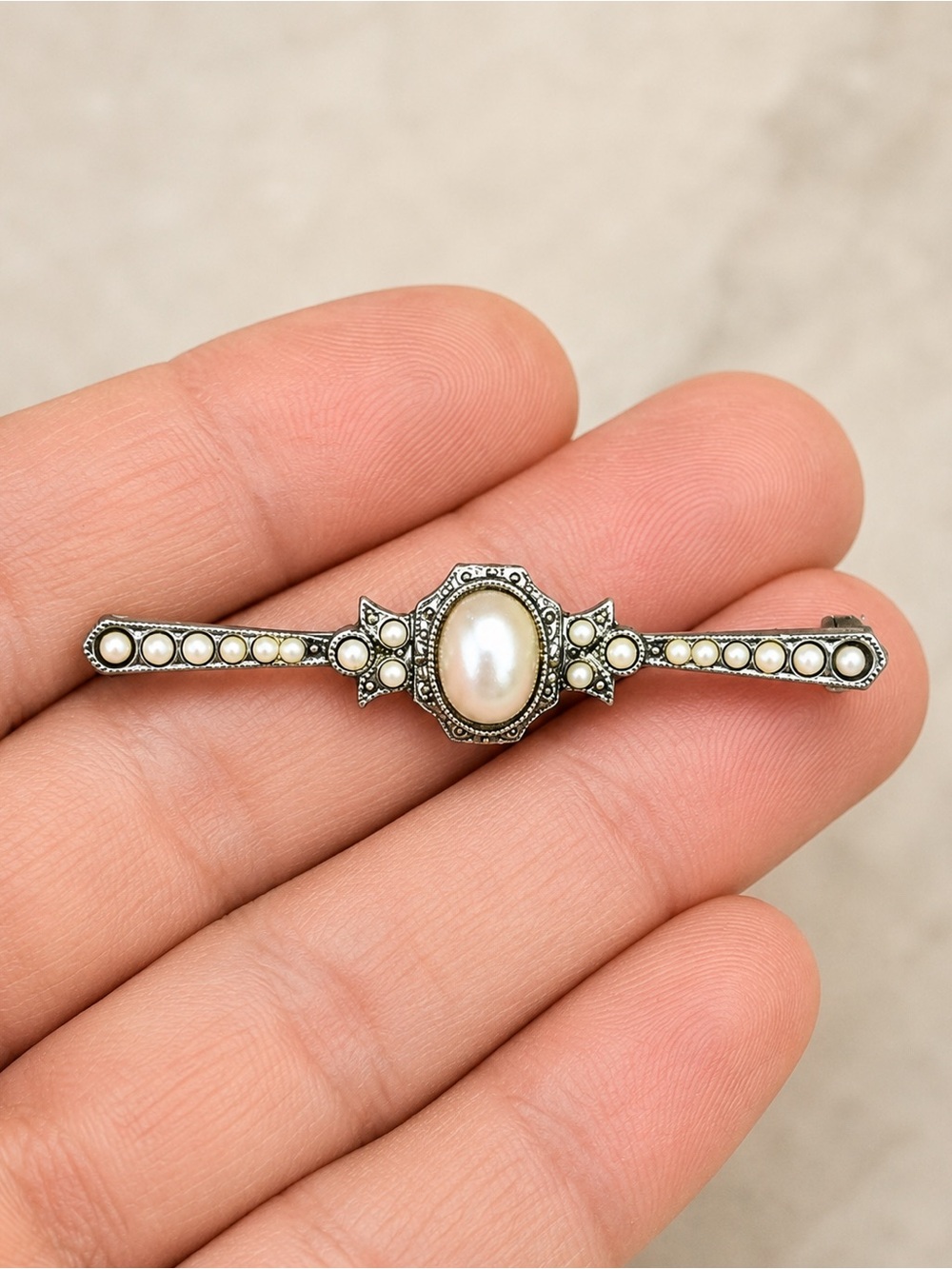 Art Deco Style Faux Pearl Bar Brooch Silver Tone Ornate Vintage Look Pin 2”